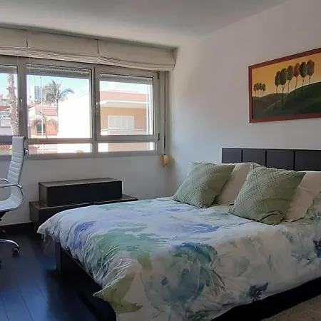 La Marina-ciudad Jardin Apartment *