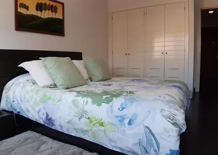 La Marina-ciudad Jardin Appartement